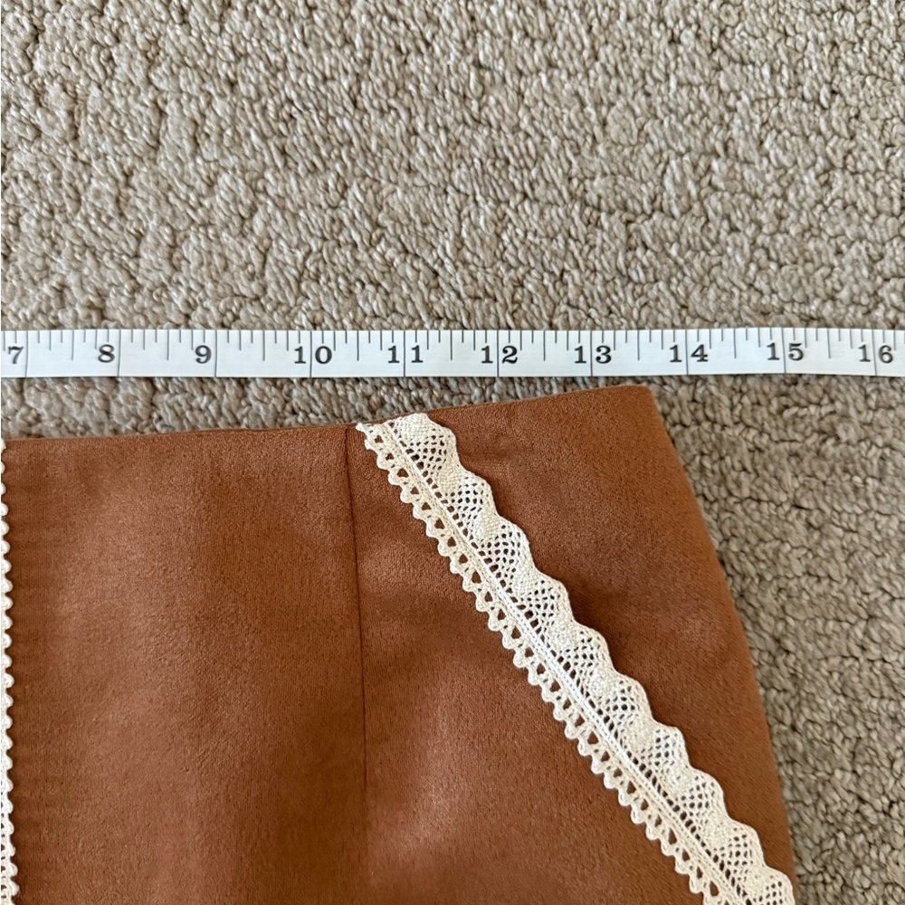 RIHOAS Tan Faux Suede Lace Trim Mini Skirt Western Nashville Style XS NWT - Picture 8 of 8